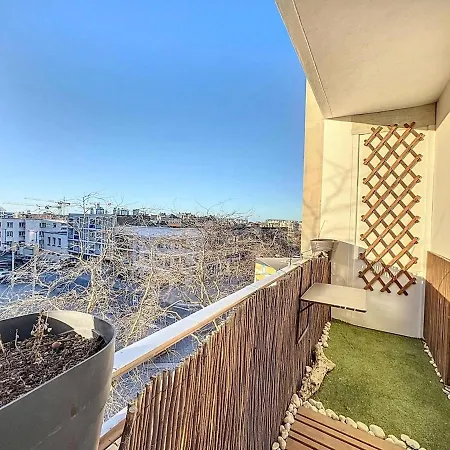 Le Balcon Apartment *